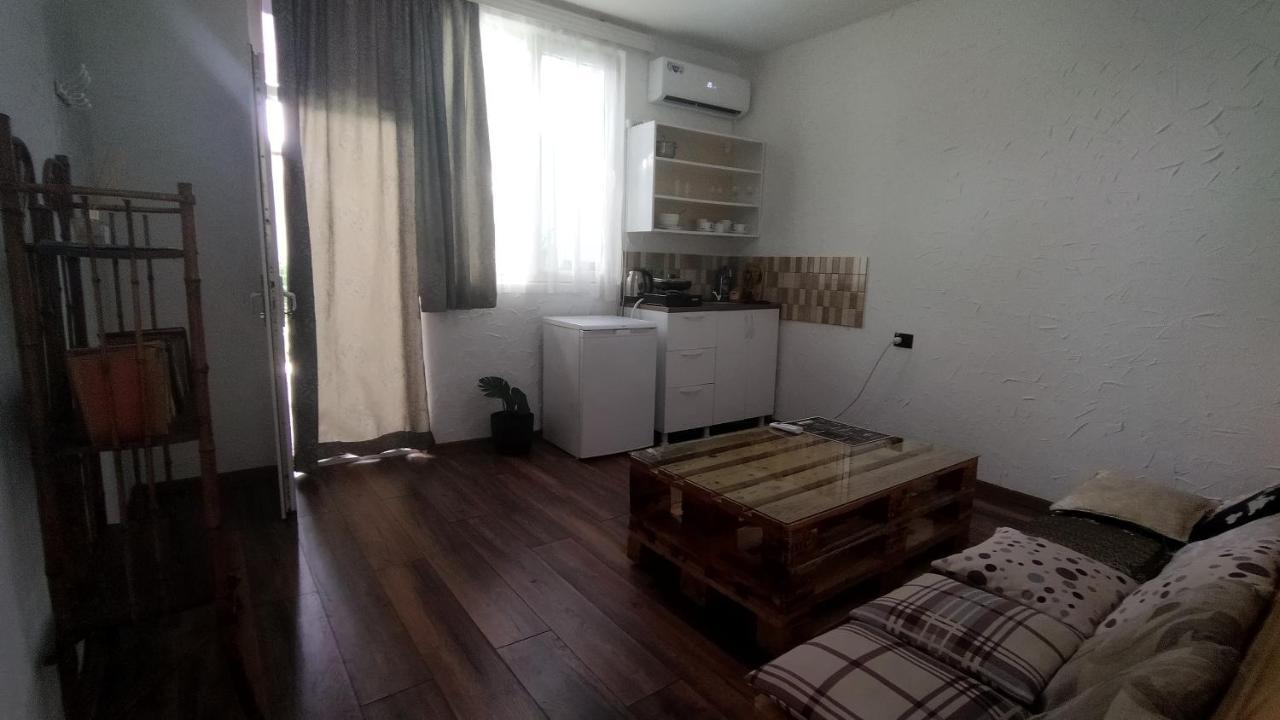 Shapatava Aparthotel Батуми Экстерьер фото