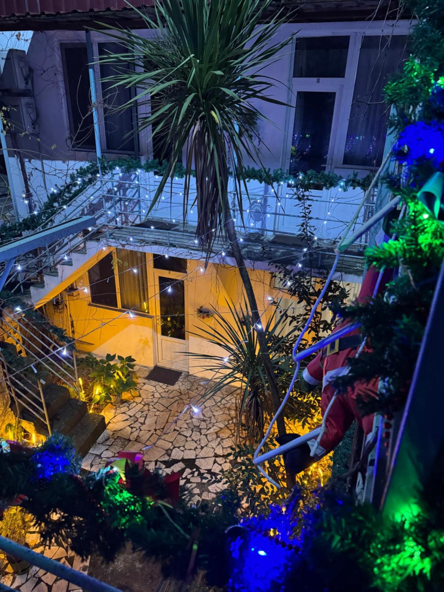 Shapatava Aparthotel Батуми Экстерьер фото